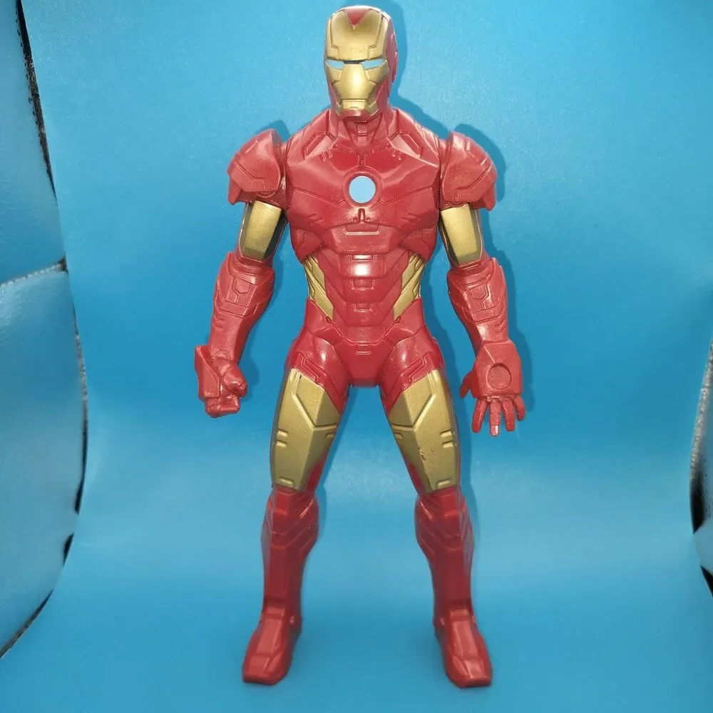 Hasbro Marvel Iron Man Action Figure 2019 Red Gold Blue 8.5